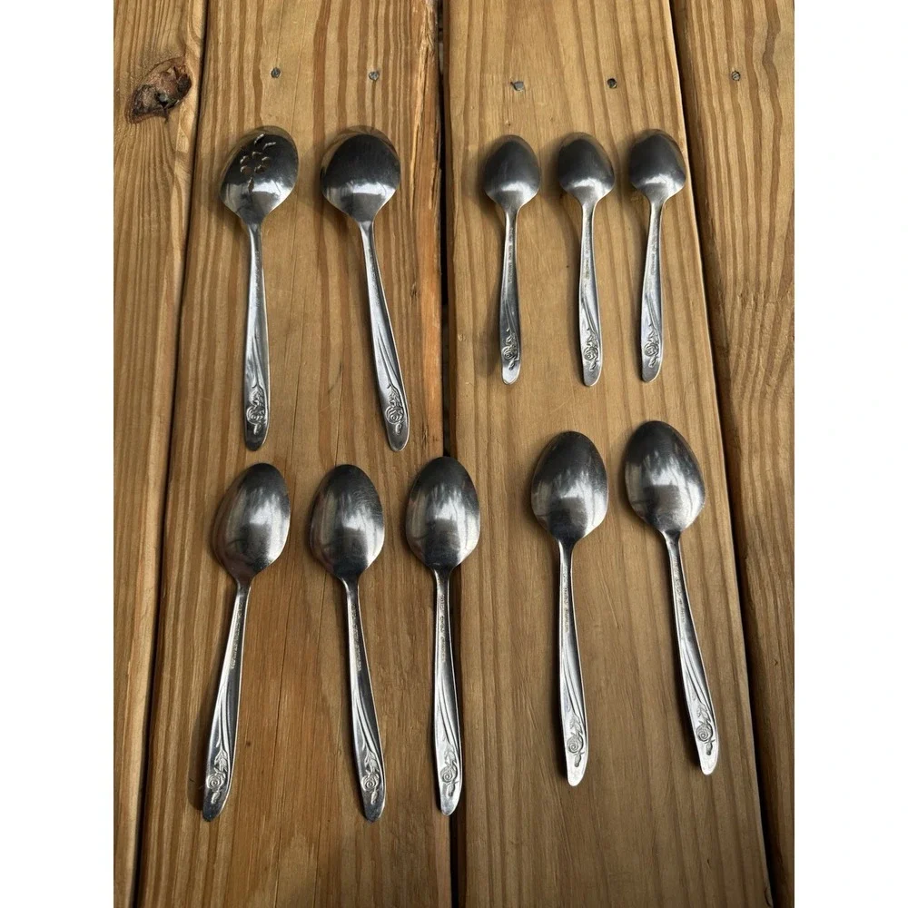 10 Oneida ROSEANNE Custom Stainless Spoons 3 Sizes 2 Serving Spoons